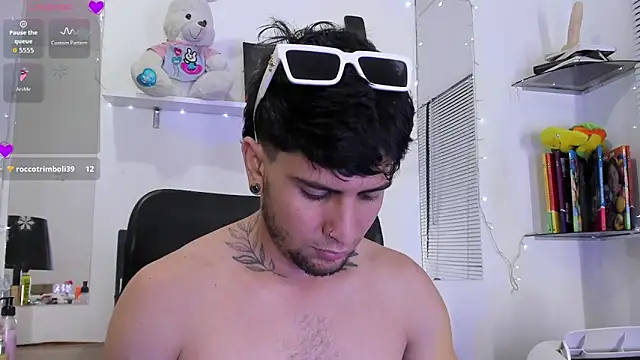 StefanoBigCock webcam