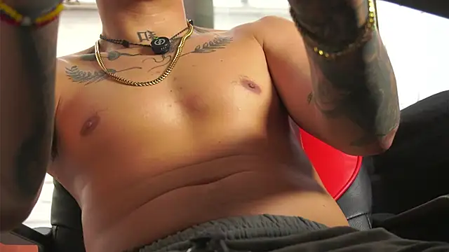 AlphaMasterXxx webcam