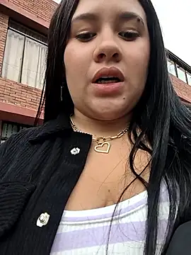 Kendra-daring webcam