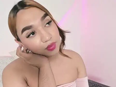 LiaCampbell_ webcam