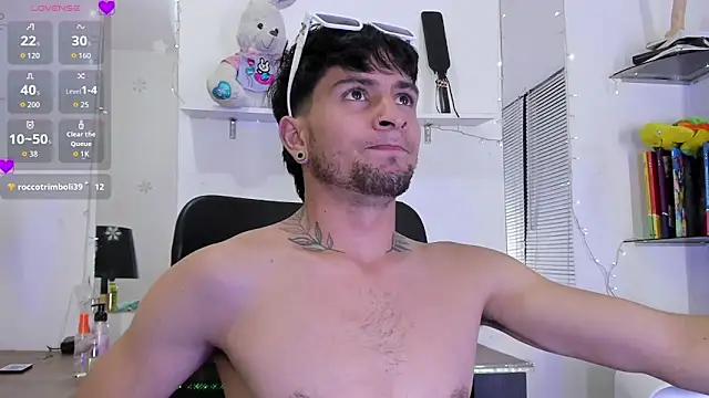 StefanoBigCock webcam