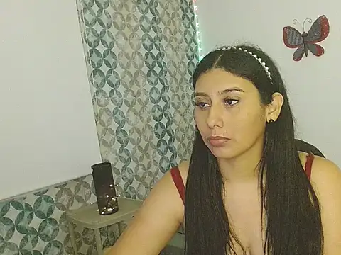 Melaniecarsonew webcam