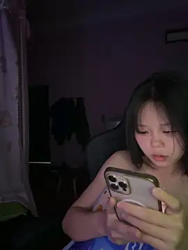 Emely-lysea webcam