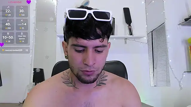 StefanoBigCock webcam
