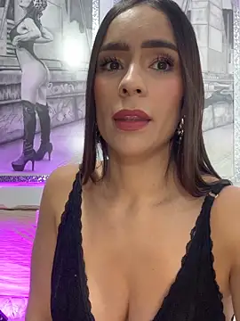 mau_white (F milf) - Show tits