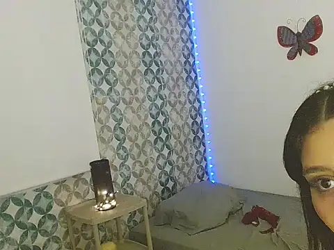 Melaniecarsonew webcam