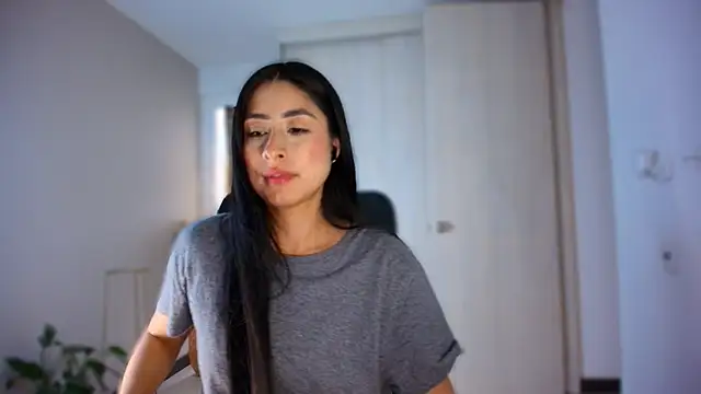 auroracaruso11 webcam