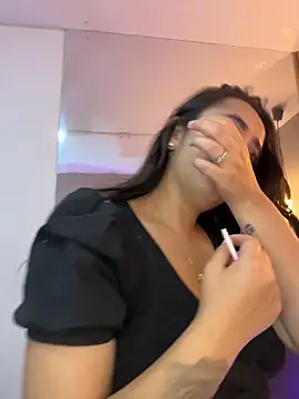 Antonella_Julieta webcam