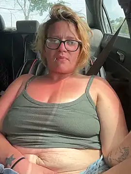 TrashleyRosebud webcam