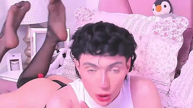 KylieMonnett webcam