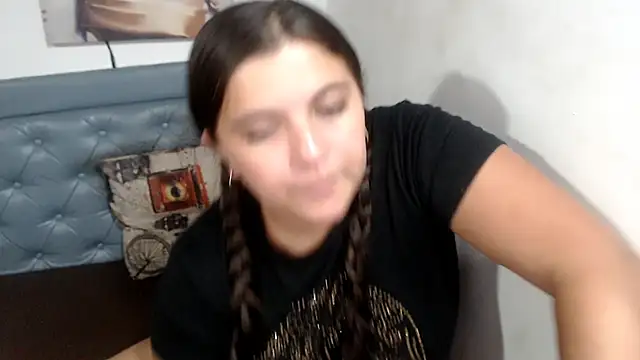 sarah_aguilar - Sarah_aguilar's free webcam - UK Sex Cams