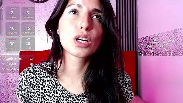 miavelasquez01 - MiaVelasquez01's free webcam - UK Sex Cams
