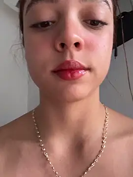 hottiee_melannie webcam