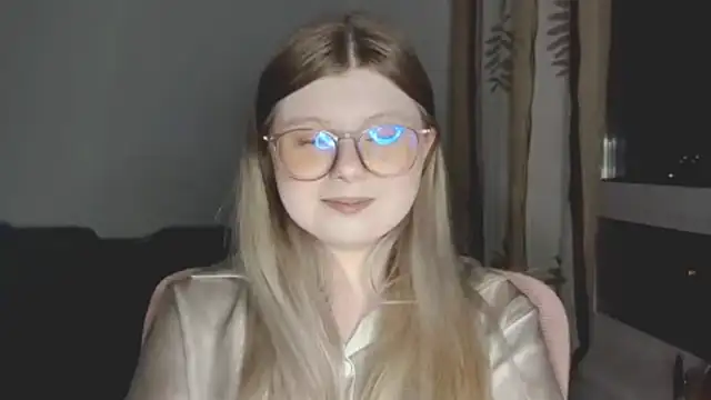 YukiBlush webcam
