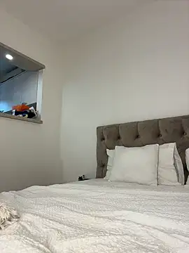 IrisBlues live sex cam