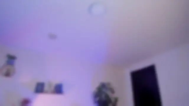 YariRose webcam