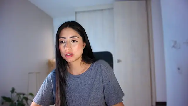 auroracaruso11 webcam
