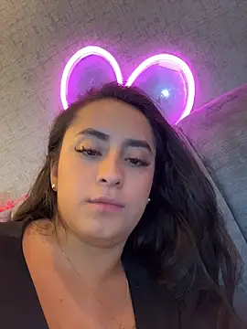 Antonella_Julieta webcam