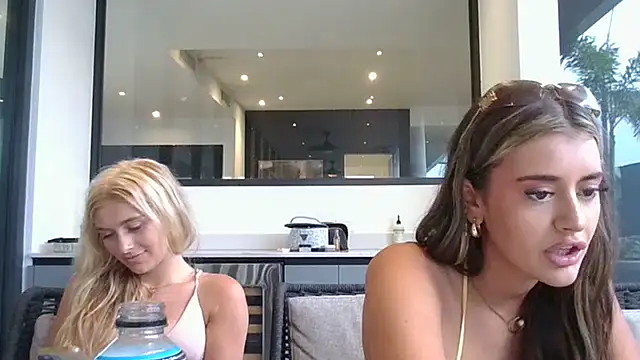 alyssaajones webcam