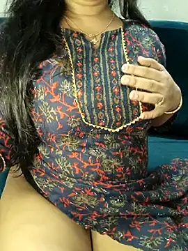 SSiya- Live Webcam on Stripchat