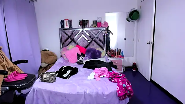 Luna_Analya webcam