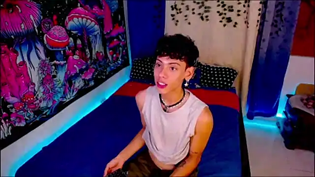 Thedoll_ethan7 webcam