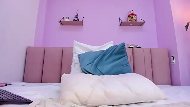 sam_doll_ webcam