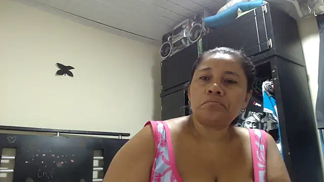 adrixxx38 webcam