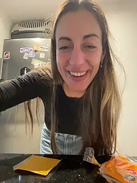 tlg_ferchule (F milf) - Me quedo en tetas