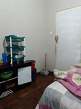 FreakyAngel3X webcam