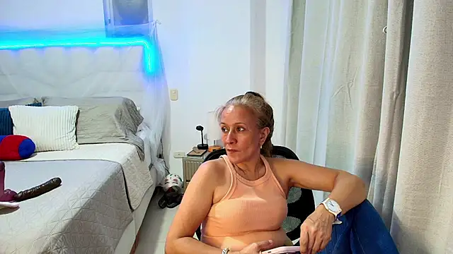 Naty_Stone webcam