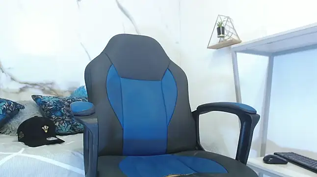 XanderGrey8 webcam