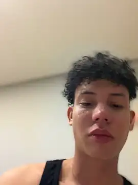 yoursexyjose webcam