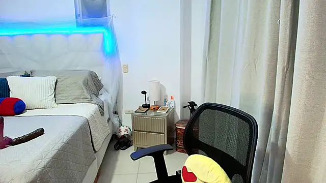 Naty_Stone webcam