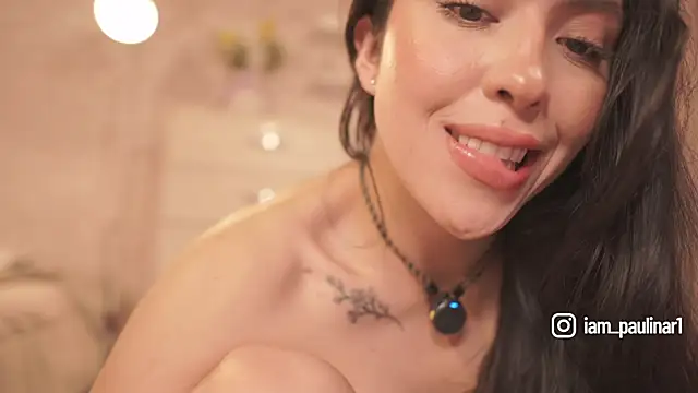 Paulinaisyour webcam