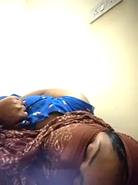 Saniya_Gs webcam