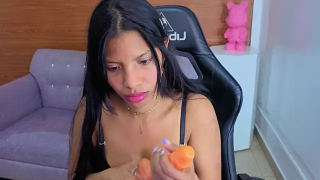 emily_smith_t webcam