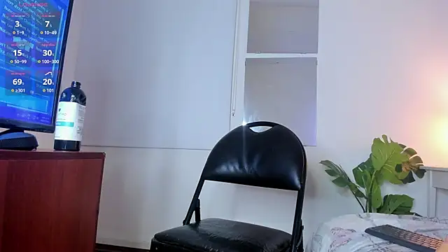 valka_collinss webcam