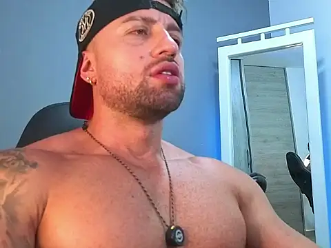 OwenMaximus814 webcam