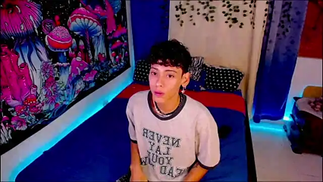 Thedoll_ethan7 webcam