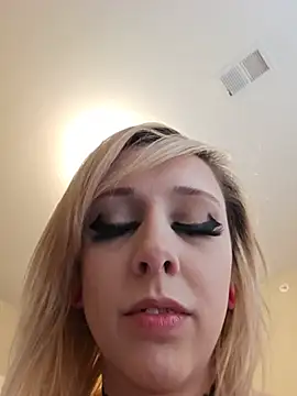 AmethystFoxx webcam
