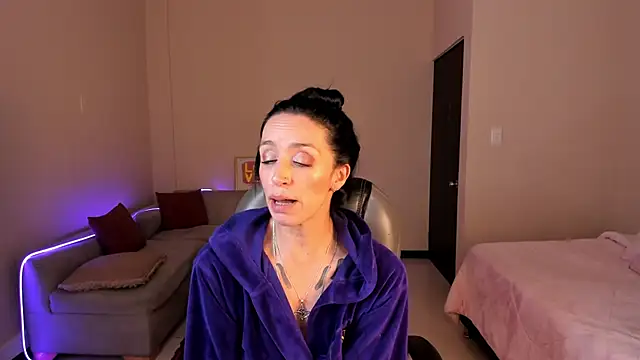 Kristen_Garner webcam