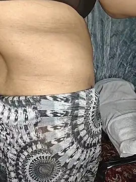 Curvy_Pooja webcam