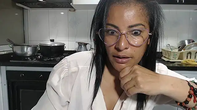 kateleyagrey webcam