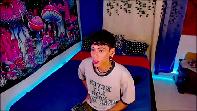 Thedoll_ethan7 webcam