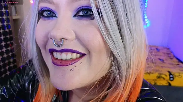wickedxqueen webcam