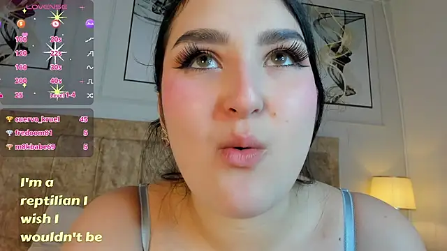 zoe_moon__ webcam