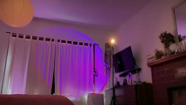 GennaJames webcam