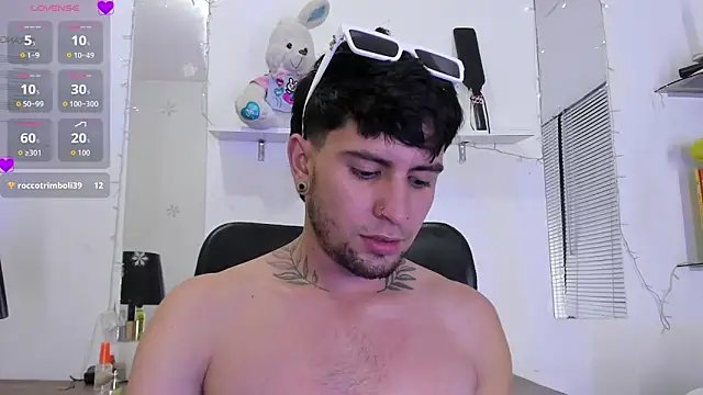 StefanoBigCock webcam