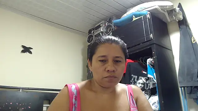 adrixxx38 webcam